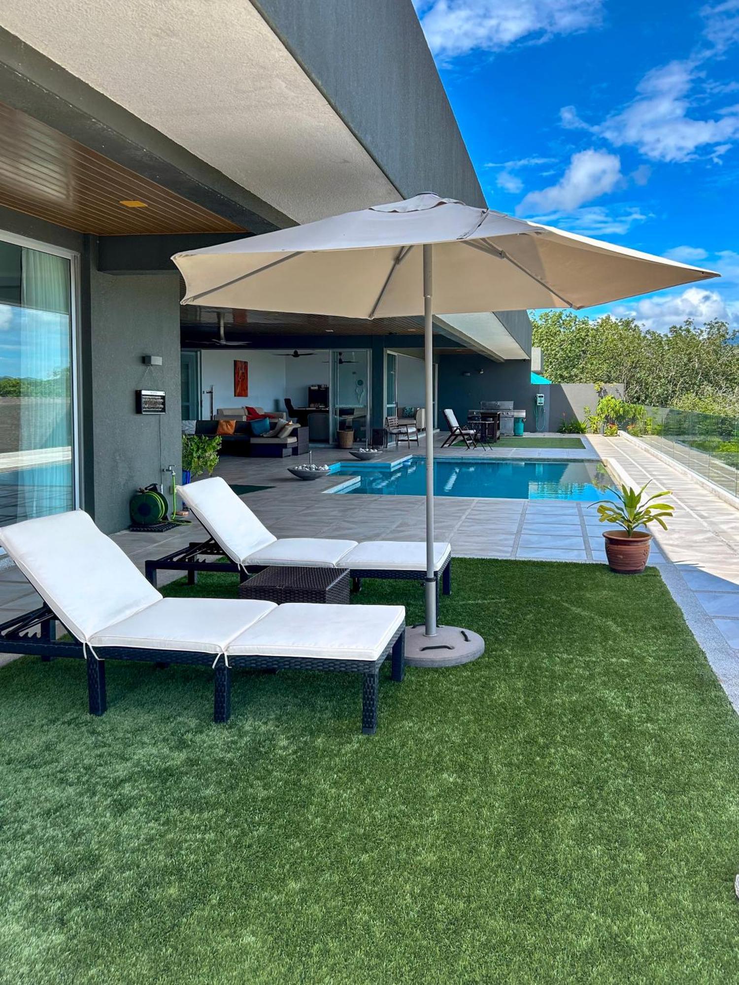 Aroha Seaview Villa - Private Pool - Pantai Cenang  Exteriör bild